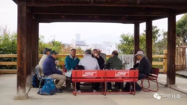 1000万日本人陷入养老地狱,这会是我们的未来吗?