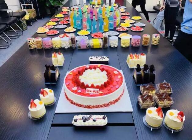 员工生日会 |同奋斗 共成长 金科感恩有你!